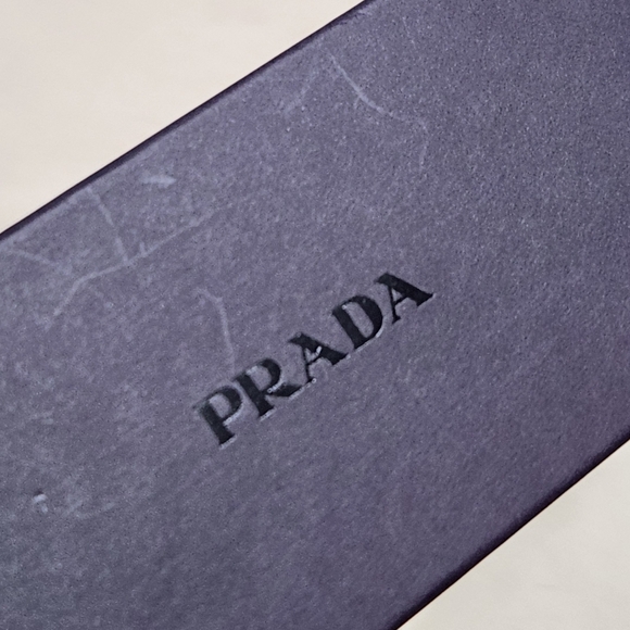 Prada Box + Authenticity Card Set - Picture 3 of 12